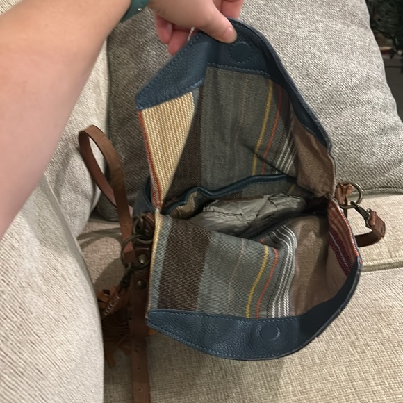 Leather cross body bag, adjustable strap - Picture 2 of 3